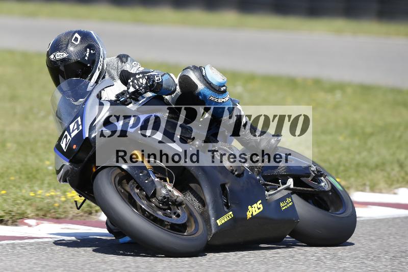 Archiv-2025/48 25.08.2025 Cornu Master School ADR/rot-rouge/24